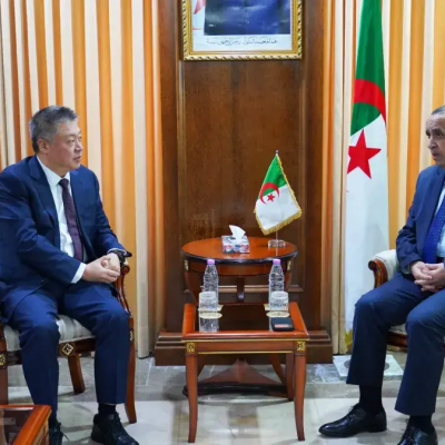  عجال يستقبل وفدا من شركة "هواوي" الصينية 