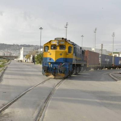 نقل الحاويات بالقطار 