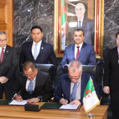 الجزائر/ أندونيسيا: التوقيع على مذكرة تفاهم في مجال الفوسفات