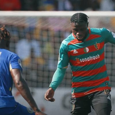 Défaite du MCA face à Saint-Eloi Lupopo (1-0)