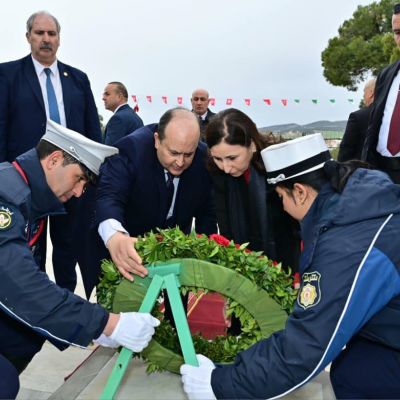 غريب يترحم  رفقة رئيسة الحكومة التونسية على أرواح شهداء أحداث ساقية  سيدي يوسف