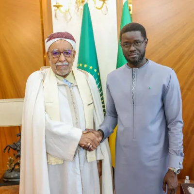 الخليفة العام للطريقة التيجانية يُستقبل من قبل الرئيس السنغالي