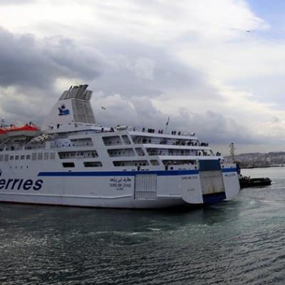  تأجيل خمس رحلات بسبب سوء الأحوال   الجوية