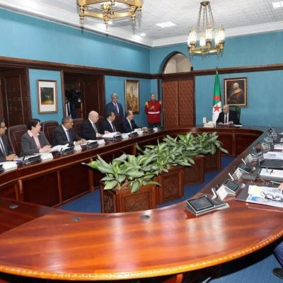 رئيس الجمهورية 