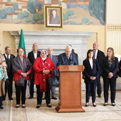 اليوم العالمي للمرأة : السيد ناصري يشيد بدور المرأة الجزائرية في مسيرة التحرير والبناء 