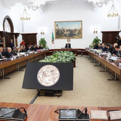 رئيس الجمهورية 