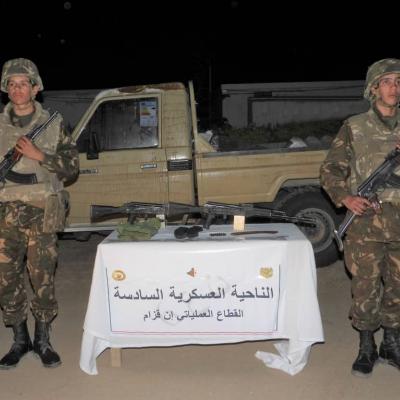 القضاء على 3 مهربين مسلحين من جنسية أجنبية بإن قزام