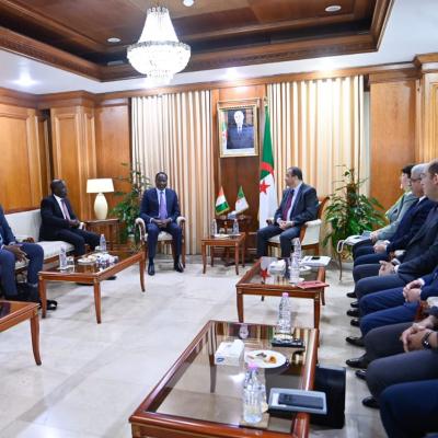 عرقاب وزير المناجم والبترول والطاقة بجمهورية كوت ديفوار