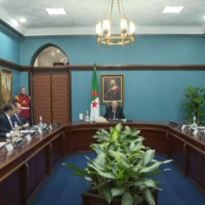 ترأس اليوم رئيس الجمهورية السيد عبد المجيد تبون اجتماع عمل خُصص لقطاع المناجم والحديد.