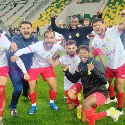 Joie des joueurs de la JSS