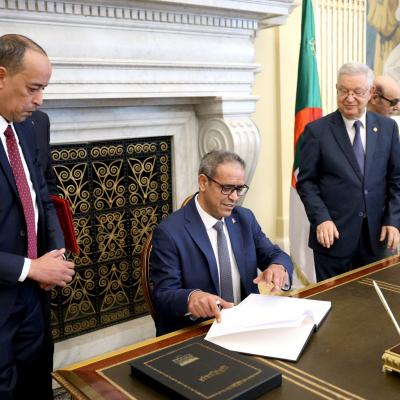 التوقيع على بروتوكول للتعاون البرلماني بين مجلس الأمة والمجلس الوطني للجهات  والأقاليم التونسي