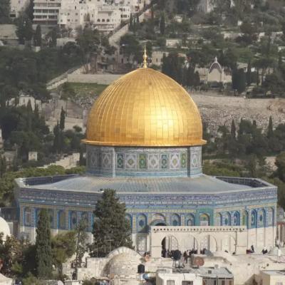 الاحتلال يجدّد منع أداء صلاة الجمعة بالمسجد الأقصى