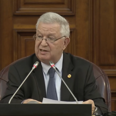  المصادقة على قانون المرور