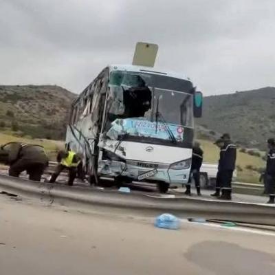 حادث انحراف حافلة سياحية جزائرية بتونس