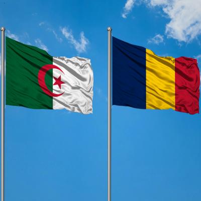 Drapeaux de l'Algérie et du Tchad