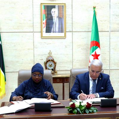 Boughali et la présidente de l'Assemblée du Mozambique signent un mémorandum d'entente en matière de coopération parlementaire      