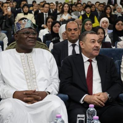 السيد سعيود ووزير الدولة وزير الداخلية والأمن العمومي النيجري في زيارة  للمدرسة الوطنية للإدارة