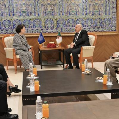  عطاف يستقبل الأمينة العامة للمنظمة الدولية للوساطة