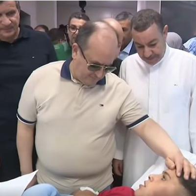 الوزير الأول يتفقد ضحايا فاجعة بومرداس ويشدد على التكفل الأمثل بالجرحى 