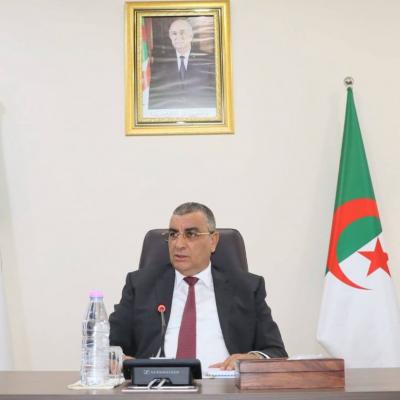 جلاوي يترأس اجتماعا لمتابعة تقدم المشاريع الإستراتجية  للقطاع