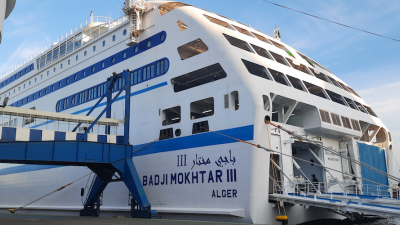 Le navire de transport de voyageurs "Badji Mokhtar III",