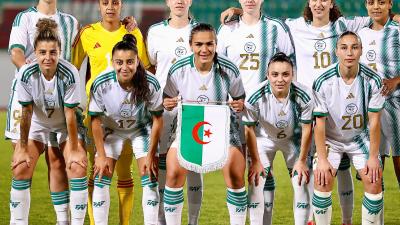 المنتخب الوطني سيدات لكرة القدم