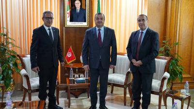 الجزائر وتونس تبحثان تعزيز التعاون في الطاقة والمناجم والربط الكهربائي