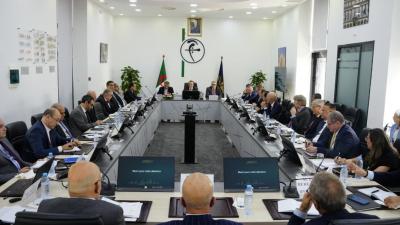 La modernisation du système bancaire et l'inclusion financière au menu d'une réunion entre le Gouverneur et les banques de la place
