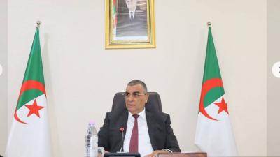 جلاوي يترأس اجتماعا لمتابعة تقدم المشاريع الإستراتجية  للقطاع