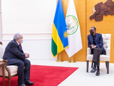 رئيس جمهورية رواندابول كاغامي و لعمامرة