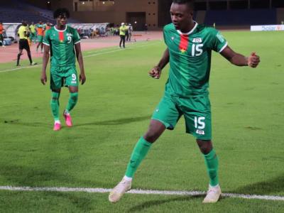 Joie du buteur burkinabais face à Djibouti