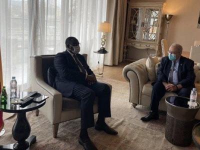 لعمامرة يستقبل بداكار من طرف رئيس جمهورية السنغال 