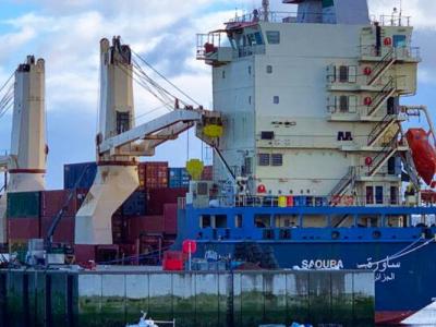 Cargos algériens bloqués à l'étranger