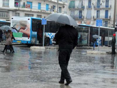 Fortes pluies sur des wilayas de l'ouest et du centre du pays