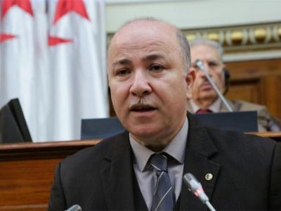 الوزير الأول أيمن بن عبد الرحمان