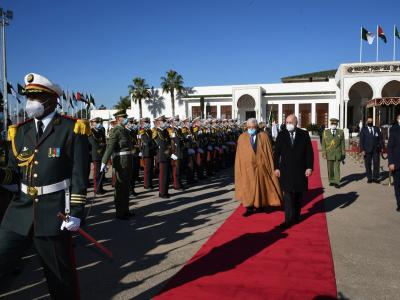 Le président de l'Etat de Palestine Mahmoud Abbas quitte Alger Le président de l'Etat de Palestine Mahmoud Abbas quitte Alger