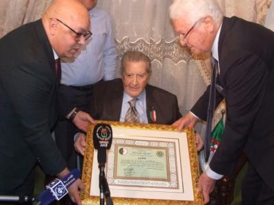 Le moudjahid Sid Ali Abdelhamid décoré 
