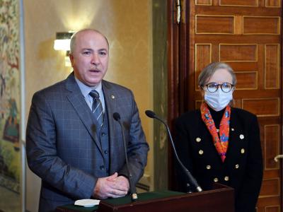 الوزير الأول أيمن عبد الرحمان ورئيسة الحكومة التونسية نجلاء بودن