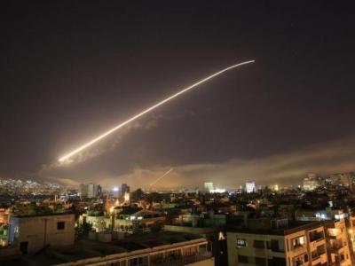 قصف على دمشق 