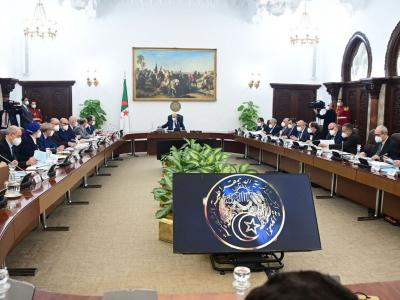 اجتماع مجلس الوزراء - صورة من الأرشيف -