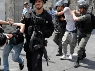 Des Palestiniens arrêtés 