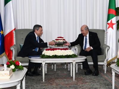 رئيس الجمهورية السيد عبد المجيد تبون مع رئيس مجلس الوزراء الإيطالي السيد ماريو دراغي