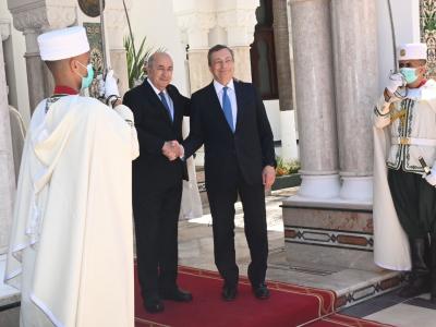 رئيس الجمهورية السيد عبد المجيد تبون مع رئيس مجلس  الوزراء الإيطالي ماريو دراغي