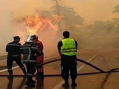 La protection civile en action d'extinction des Feux de forêts