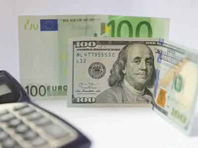 Chute de l'euro face au dollar