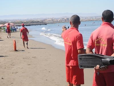 أعوان الحماية المدنية بالشواطئ 