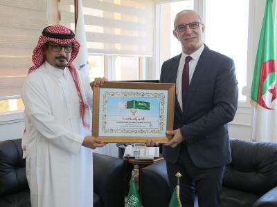 سعادة سفير المملكة العربية السعودية الدكتور عبد الله بن ناصر البصيري سعادة سفير المملكة العربية السعودية الدكتور عبد الله بن ناصر البصيري
