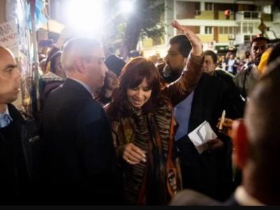 نجاة نائبة رئيس الأرجنتين من محاولة إغتيال 