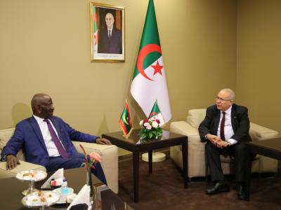 لعمامرة مستقبلا نظيره الموريتاني