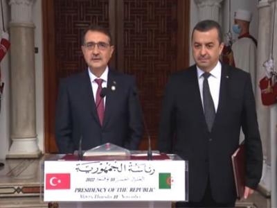 تركيا تسعى لرفع الاستثمارات والتبادلات التجارية مع الجزائر الى 10 مليارات دولار